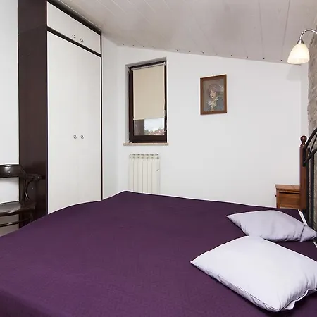 Apartment Caus 396